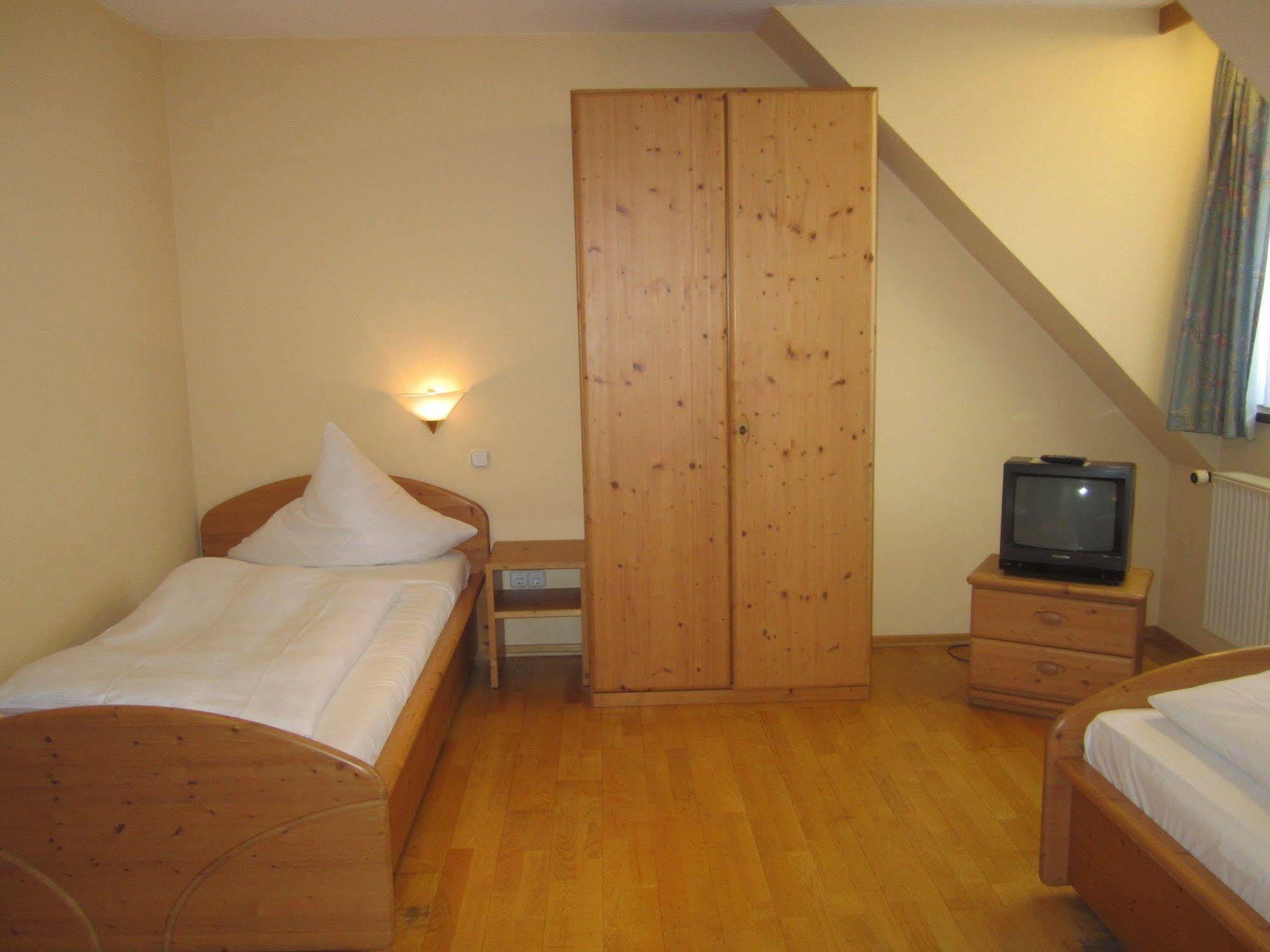 Landgasthof Goldene Rose Grub am Forst Экстерьер фото